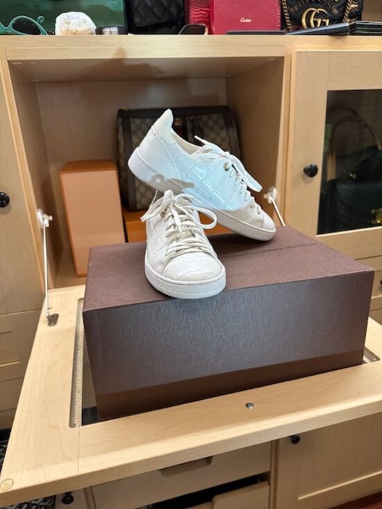 Louis Vuitton Shoes - Louis Vuitton Embossed White Size 37 Leather Sneakers